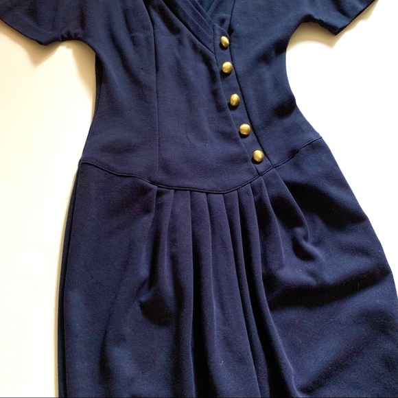 Elegant Black Dress with Gold Button Accents - Picture 14 of 14